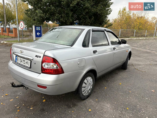 Серый ВАЗ 2170 Priora, объемом двигателя 1.6 л и пробегом 164 тыс. км за 2600 $, фото 2 на Automoto.ua