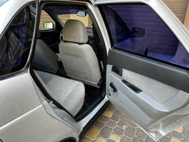 Сірий ВАЗ 2170 Priora, об'ємом двигуна 1.6 л та пробігом 212 тис. км за 3699 $, фото 6 на Automoto.ua