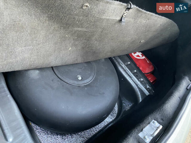 Серый ВАЗ 2170 Priora, объемом двигателя 1.6 л и пробегом 155 тыс. км за 3750 $, фото 17 на Automoto.ua