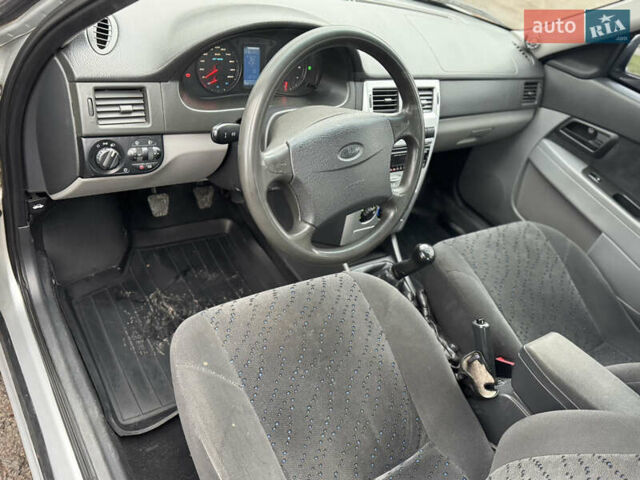 Сірий ВАЗ 2170 Priora, об'ємом двигуна 1.6 л та пробігом 127 тис. км за 3500 $, фото 5 на Automoto.ua