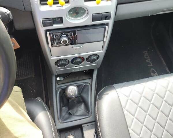 Сірий ВАЗ 2170 Priora, об'ємом двигуна 1.6 л та пробігом 288 тис. км за 2450 $, фото 9 на Automoto.ua