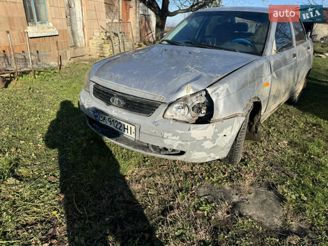 Серый ВАЗ 2170 Priora, объемом двигателя 1.6 л и пробегом 230 тыс. км за 1100 $, фото 3 на Automoto.ua