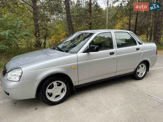 Серый ВАЗ 2170 Priora, объемом двигателя 1.6 л и пробегом 46 тыс. км за 3399 $, фото 11 на Automoto.ua
