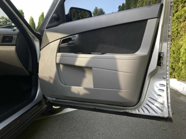 Сірий ВАЗ 2170 Priora, об'ємом двигуна 1.6 л та пробігом 245 тис. км за 3000 $, фото 14 на Automoto.ua