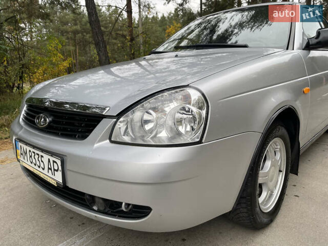 Серый ВАЗ 2170 Priora, объемом двигателя 1.6 л и пробегом 46 тыс. км за 3399 $, фото 2 на Automoto.ua