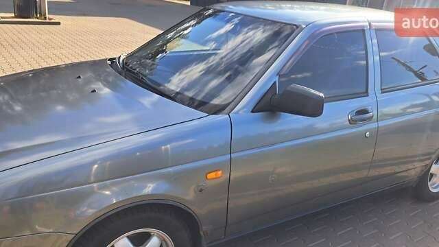 Сірий ВАЗ 2170 Priora, об'ємом двигуна 1.6 л та пробігом 350 тис. км за 1700 $, фото 23 на Automoto.ua