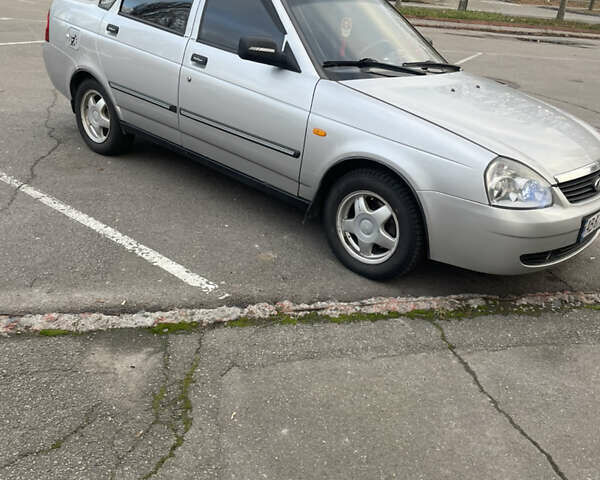 Серый ВАЗ 2170 Priora, объемом двигателя 1.6 л и пробегом 198 тыс. км за 2850 $, фото 6 на Automoto.ua