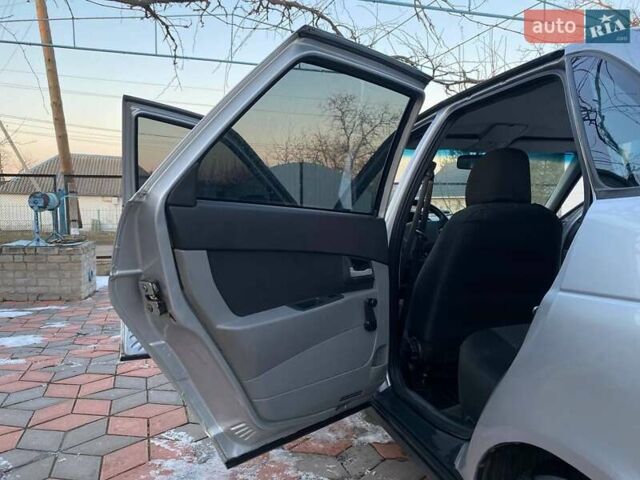 Серый ВАЗ 2170 Priora, объемом двигателя 1.6 л и пробегом 299 тыс. км за 3000 $, фото 15 на Automoto.ua