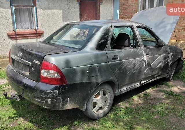 Серый ВАЗ 2170 Priora, объемом двигателя 1.6 л и пробегом 50 тыс. км за 800 $, фото 3 на Automoto.ua