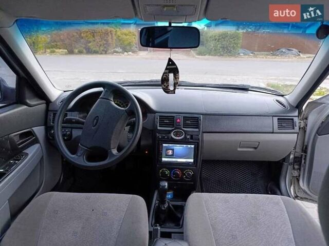 Сірий ВАЗ 2170 Priora, об'ємом двигуна 1.6 л та пробігом 215 тис. км за 2400 $, фото 15 на Automoto.ua