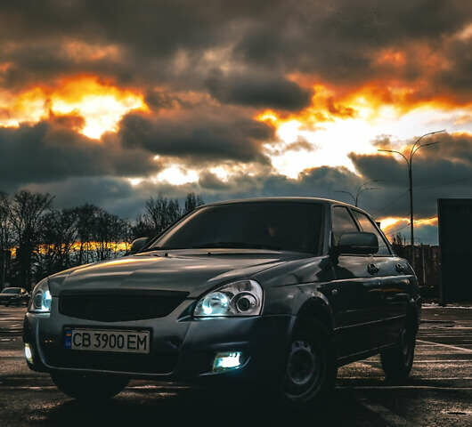 Серый ВАЗ 2170 Priora, объемом двигателя 1.6 л и пробегом 240 тыс. км за 3700 $, фото 2 на Automoto.ua