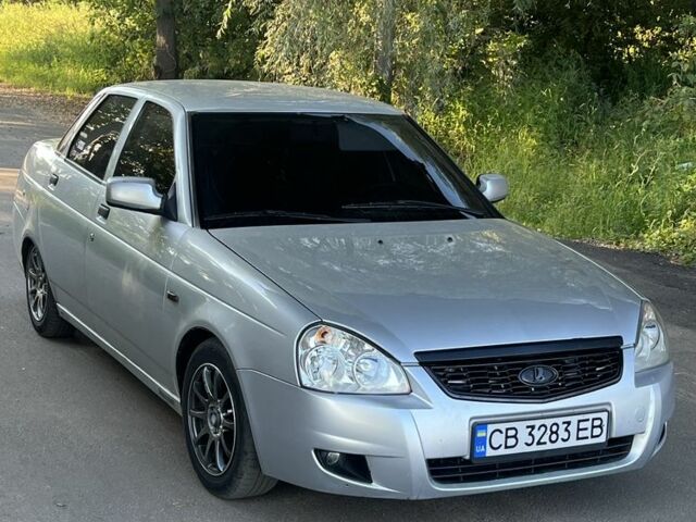 Серый ВАЗ 2170 Priora, объемом двигателя 1.6 л и пробегом 215 тыс. км за 3600 $, фото 2 на Automoto.ua