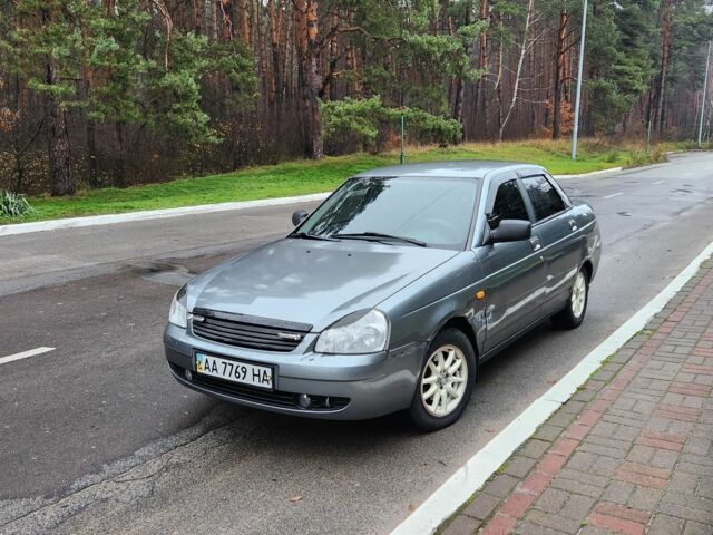 Серый ВАЗ 2170 Priora, объемом двигателя 1.6 л и пробегом 250 тыс. км за 2350 $, фото 2 на Automoto.ua