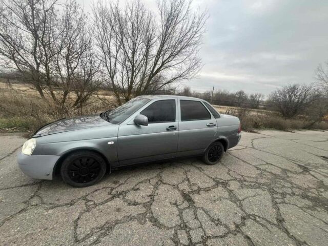 Серый ВАЗ 2170 Priora, объемом двигателя 1.6 л и пробегом 250 тыс. км за 2000 $, фото 5 на Automoto.ua