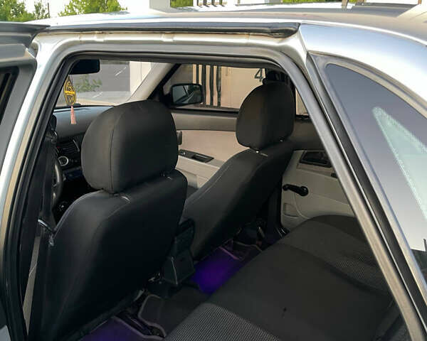 ВАЗ 2170 Priora 2008 в Виннице на Automoto.ua Серый ВАЗ 2170 Priora, объемом двигателя 1.6 л и пробегом 290 тыс. км за 2000 $, фото 4 на Automoto.ua