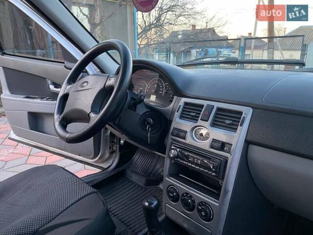 Серый ВАЗ 2170 Priora, объемом двигателя 1.6 л и пробегом 299 тыс. км за 3000 $, фото 24 на Automoto.ua