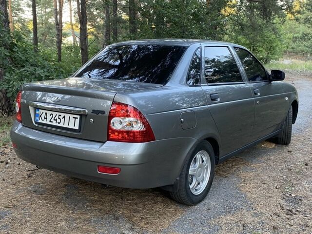 Серый ВАЗ 2170 Priora, объемом двигателя 1.6 л и пробегом 158 тыс. км за 3500 $, фото 1 на Automoto.ua