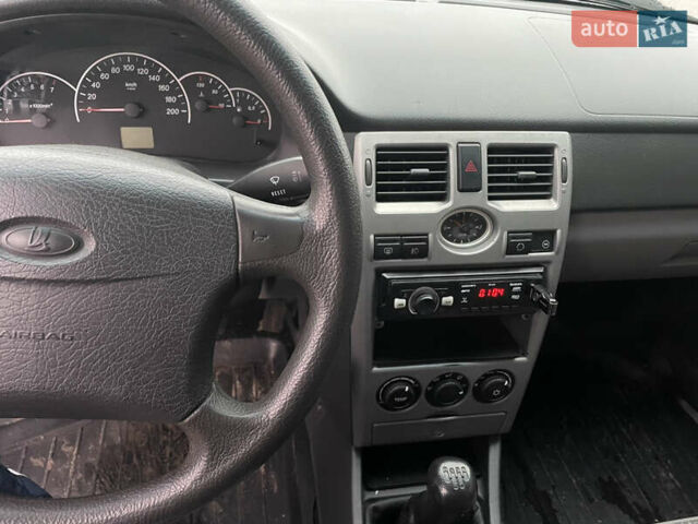 Сірий ВАЗ 2170 Priora, об'ємом двигуна 1.6 л та пробігом 196 тис. км за 2250 $, фото 24 на Automoto.ua