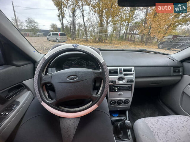 Серый ВАЗ 2170 Priora, объемом двигателя 1.6 л и пробегом 255 тыс. км за 2500 $, фото 13 на Automoto.ua