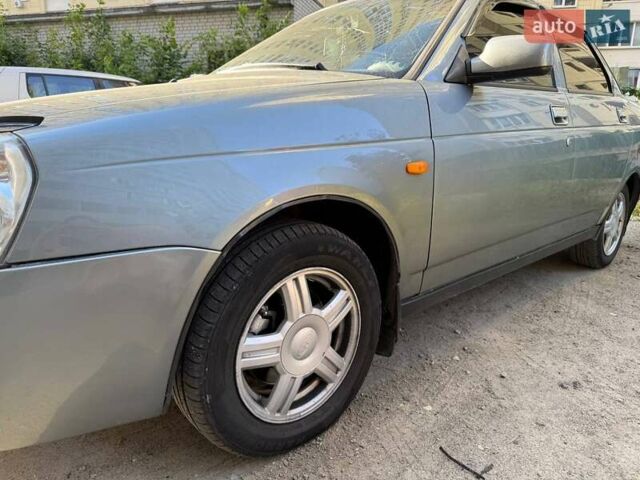 Сірий ВАЗ 2170 Priora, об'ємом двигуна 1.6 л та пробігом 273 тис. км за 3200 $, фото 3 на Automoto.ua