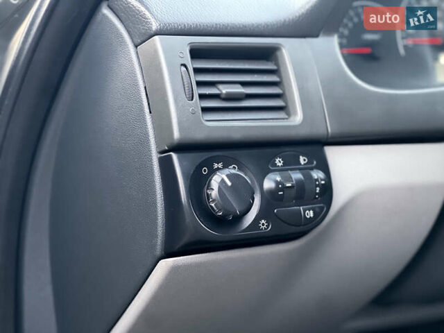 Сірий ВАЗ 2170 Priora, об'ємом двигуна 1.6 л та пробігом 210 тис. км за 2400 $, фото 26 на Automoto.ua