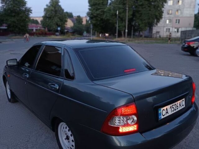 Серый ВАЗ 2170 Priora, объемом двигателя 1.6 л и пробегом 170 тыс. км за 2750 $, фото 2 на Automoto.ua