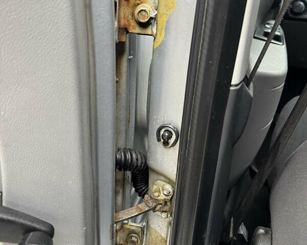 Сірий ВАЗ 2170 Priora, об'ємом двигуна 1.6 л та пробігом 46 тис. км за 3600 $, фото 17 на Automoto.ua