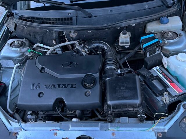 Серый ВАЗ 2170 Priora, объемом двигателя 1.6 л и пробегом 210 тыс. км за 3000 $, фото 10 на Automoto.ua