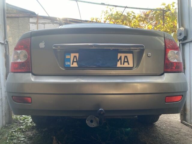 Серый ВАЗ 2170 Priora, объемом двигателя 1.6 л и пробегом 188 тыс. км за 2500 $, фото 6 на Automoto.ua