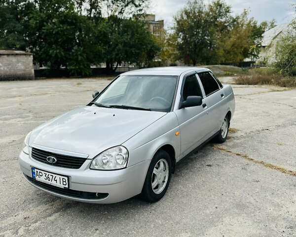 Серый ВАЗ 2170 Priora, объемом двигателя 1.6 л и пробегом 163 тыс. км за 2399 $, фото 4 на Automoto.ua