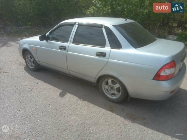 Серый ВАЗ 2170 Priora, объемом двигателя 1.6 л и пробегом 150 тыс. км за 2600 $, фото 3 на Automoto.ua