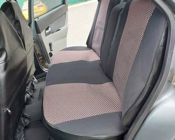 Сірий ВАЗ 2170 Priora, об'ємом двигуна 1.6 л та пробігом 113 тис. км за 1900 $, фото 18 на Automoto.ua