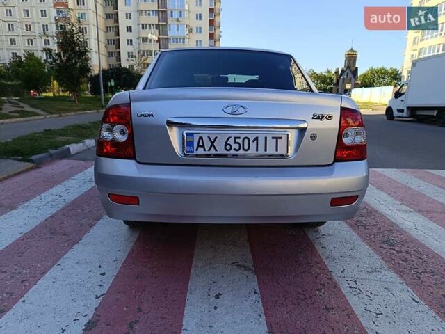 Серый ВАЗ 2170 Priora, объемом двигателя 1.6 л и пробегом 177 тыс. км за 3700 $, фото 7 на Automoto.ua