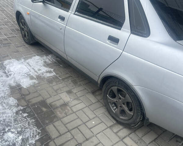 Серый ВАЗ 2170 Priora, объемом двигателя 0 л и пробегом 81 тыс. км за 3399 $, фото 4 на Automoto.ua