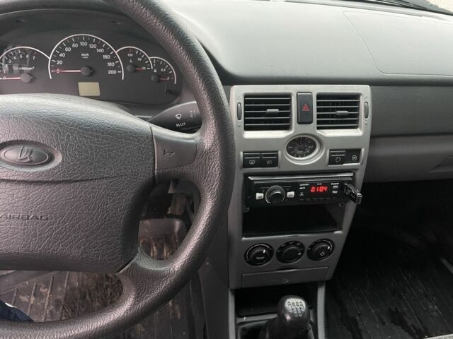 Сірий ВАЗ 2170 Priora, об'ємом двигуна 1.6 л та пробігом 196 тис. км за 2250 $, фото 16 на Automoto.ua