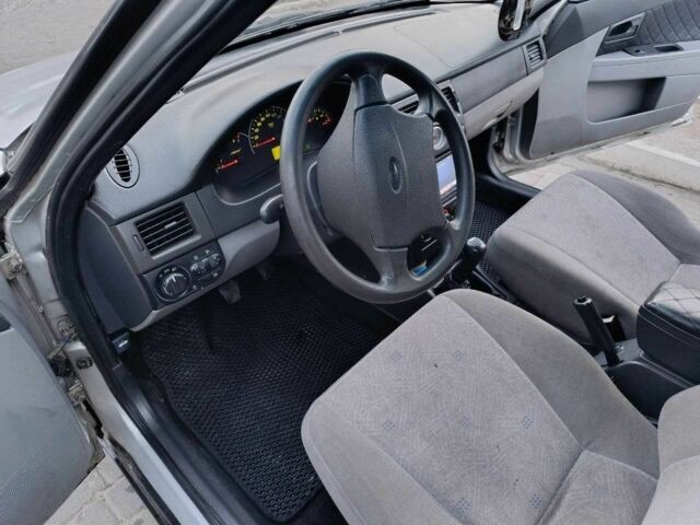 ВАЗ 2170 Priora 2008 у Синельниковом на Automoto.ua Сірий ВАЗ 2170 Priora, об'ємом двигуна 1.6 л та пробігом 215 тис. км за 2400 $, фото 13 на Automoto.ua