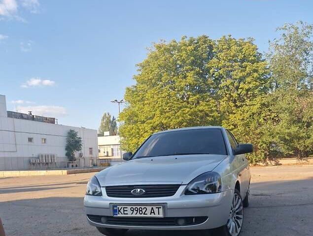 Серый ВАЗ 2170 Priora, объемом двигателя 1.6 л и пробегом 113 тыс. км за 4550 $, фото 2 на Automoto.ua