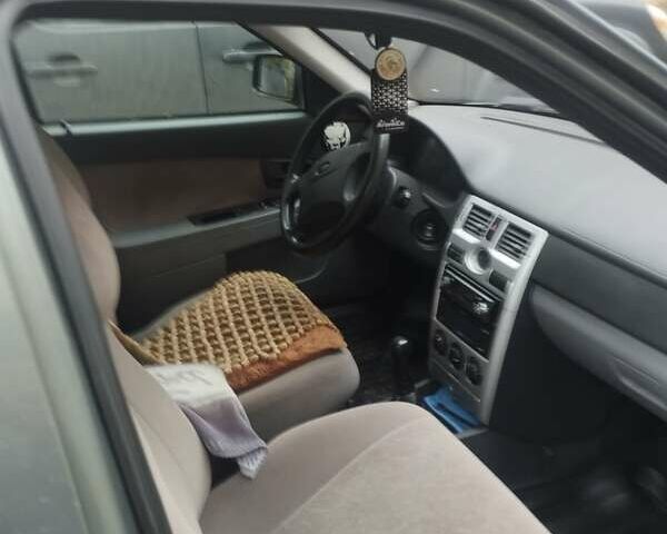 Серый ВАЗ 2170 Priora, объемом двигателя 1.6 л и пробегом 131 тыс. км за 3000 $, фото 6 на Automoto.ua