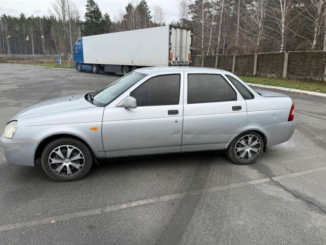 Серый ВАЗ 2170 Priora, объемом двигателя 1.6 л и пробегом 250 тыс. км за 1300 $, фото 6 на Automoto.ua