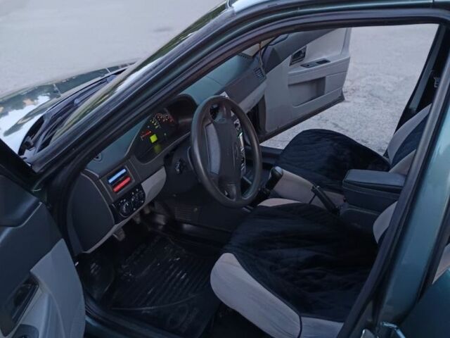 Серый ВАЗ 2170 Priora, объемом двигателя 1.6 л и пробегом 170 тыс. км за 2750 $, фото 8 на Automoto.ua