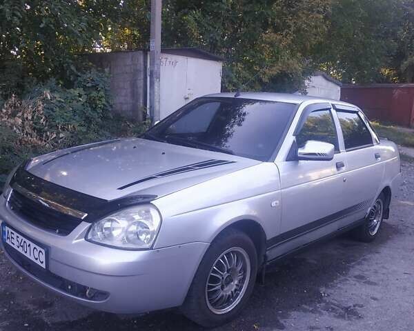 Серый ВАЗ 2170 Priora, объемом двигателя 1.6 л и пробегом 177 тыс. км за 2100 $, фото 1 на Automoto.ua