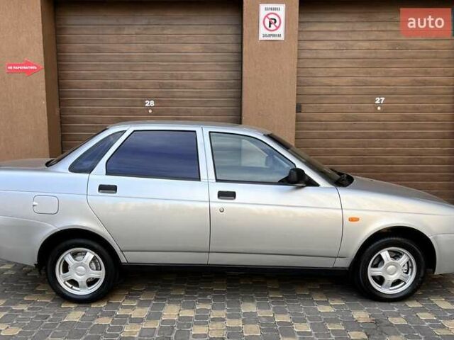 Серый ВАЗ 2170 Priora, объемом двигателя 1.6 л и пробегом 212 тыс. км за 3699 $, фото 13 на Automoto.ua