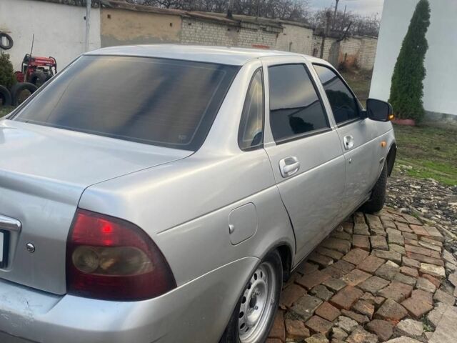 Сірий ВАЗ 2170 Priora, об'ємом двигуна 1.6 л та пробігом 180 тис. км за 2200 $, фото 4 на Automoto.ua