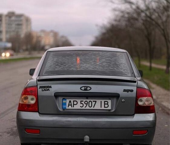 Серый ВАЗ 2170 Priora, объемом двигателя 1.6 л и пробегом 198 тыс. км за 2000 $, фото 1 на Automoto.ua