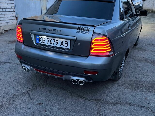 Серый ВАЗ 2170 Priora, объемом двигателя 1.6 л и пробегом 210 тыс. км за 3000 $, фото 7 на Automoto.ua