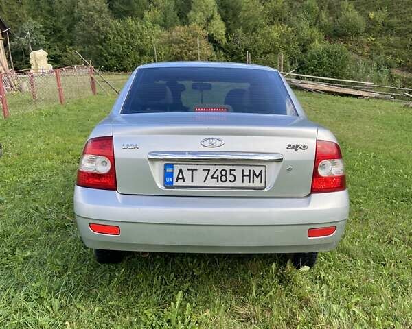Серый ВАЗ 2170 Priora, объемом двигателя 1.6 л и пробегом 142 тыс. км за 2100 $, фото 12 на Automoto.ua