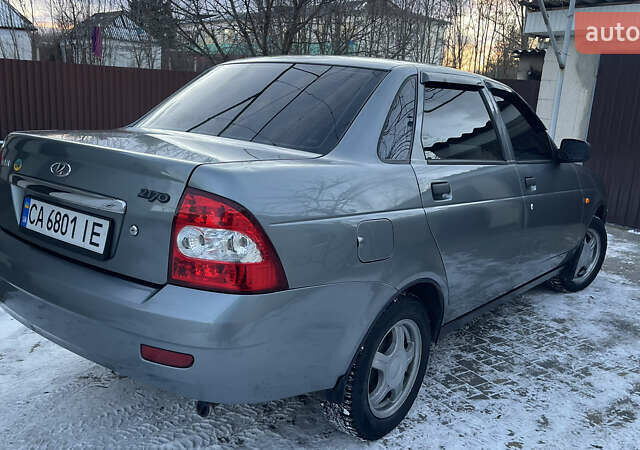 Сірий ВАЗ 2170 Priora, об'ємом двигуна 1.6 л та пробігом 180 тис. км за 2850 $, фото 13 на Automoto.ua