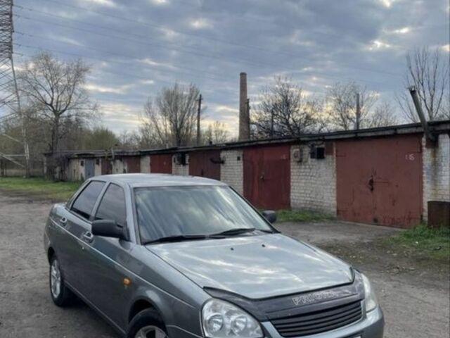 Серый ВАЗ 2170 Priora, объемом двигателя 1.6 л и пробегом 197 тыс. км за 2600 $, фото 4 на Automoto.ua