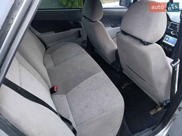 Сірий ВАЗ 2170 Priora, об'ємом двигуна 1.6 л та пробігом 215 тис. км за 2400 $, фото 17 на Automoto.ua