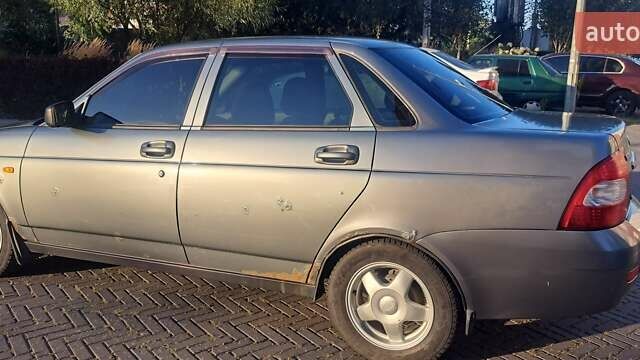 Сірий ВАЗ 2170 Priora, об'ємом двигуна 1.6 л та пробігом 350 тис. км за 1700 $, фото 13 на Automoto.ua